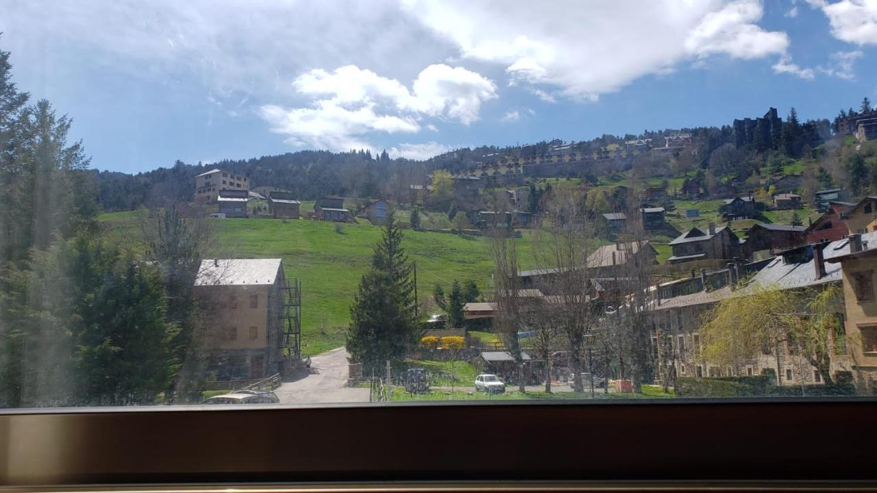 Studio In Residencia Maresme Neu - La Molina ラ・モリーナ エクステリア 写真