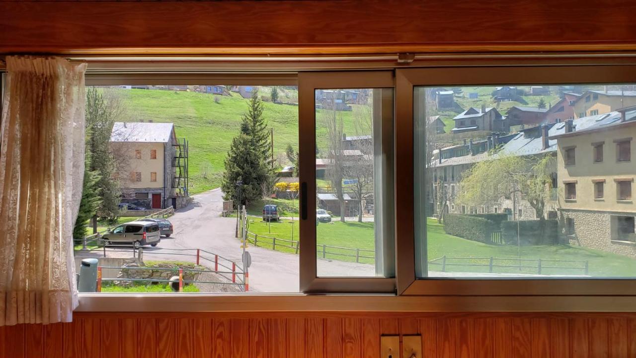 Studio In Residencia Maresme Neu - La Molina ラ・モリーナ エクステリア 写真